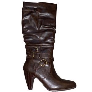 Brown boots (Jessica cline)